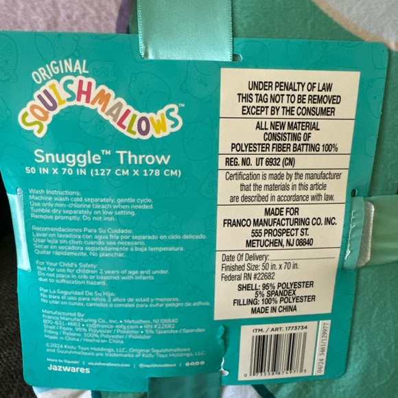 NWT Squishmallow Snuggle Throw Blanket 50" x 70" - Picture 3 of 5
